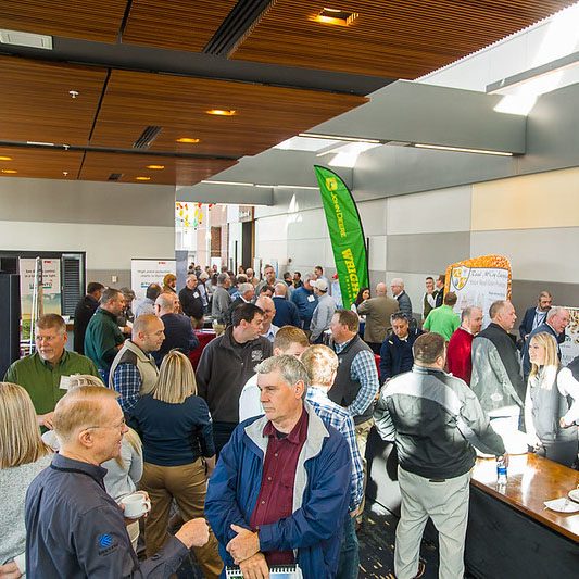 Kentucky commodity conference crowd